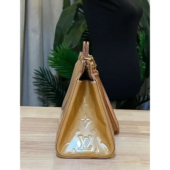 👛  AUTHENTIC LOUIS VUITTON ROXBURY DRIVE YELLOW VERNIS HANDBAG - Picture 5 of 16